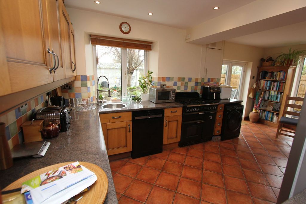 Property photo 3 of 25 Kitchen/Diner 2