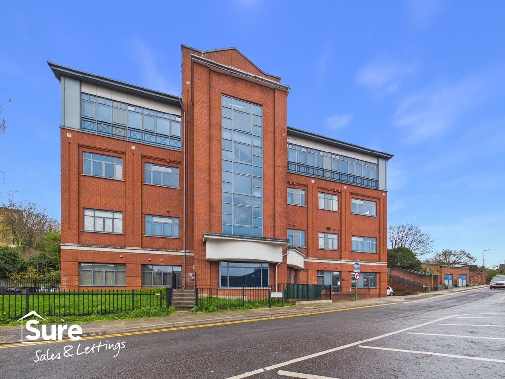 Property photo 1 of 12 5289792