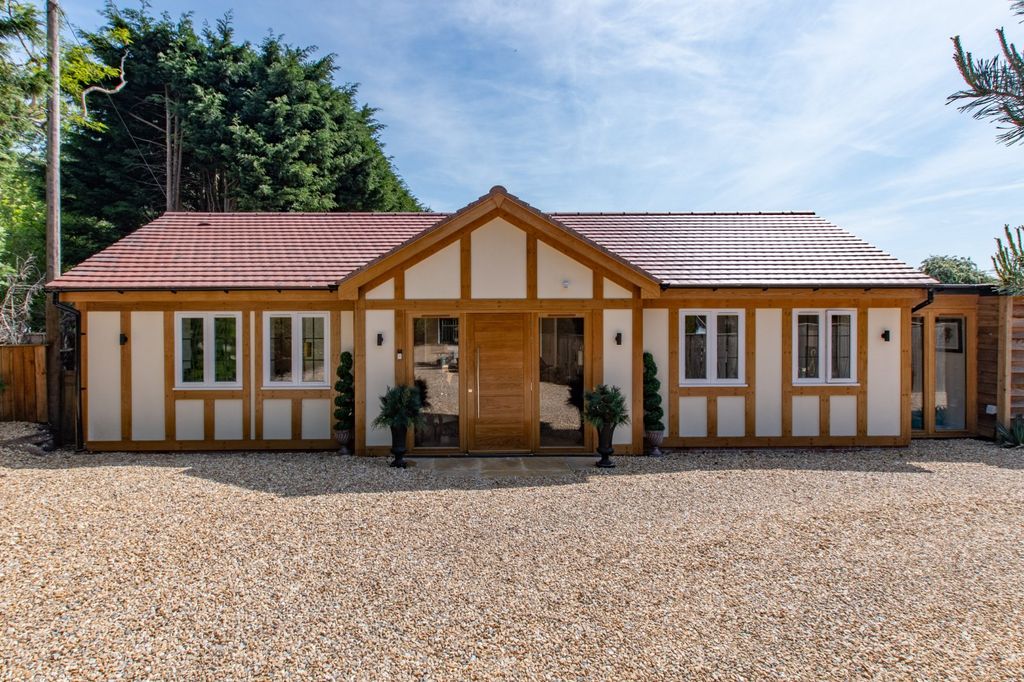 Property photo 1 of 34 Picture No. 31