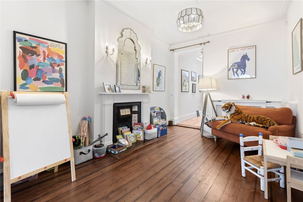 Property photo 3 of 18 Reception Room