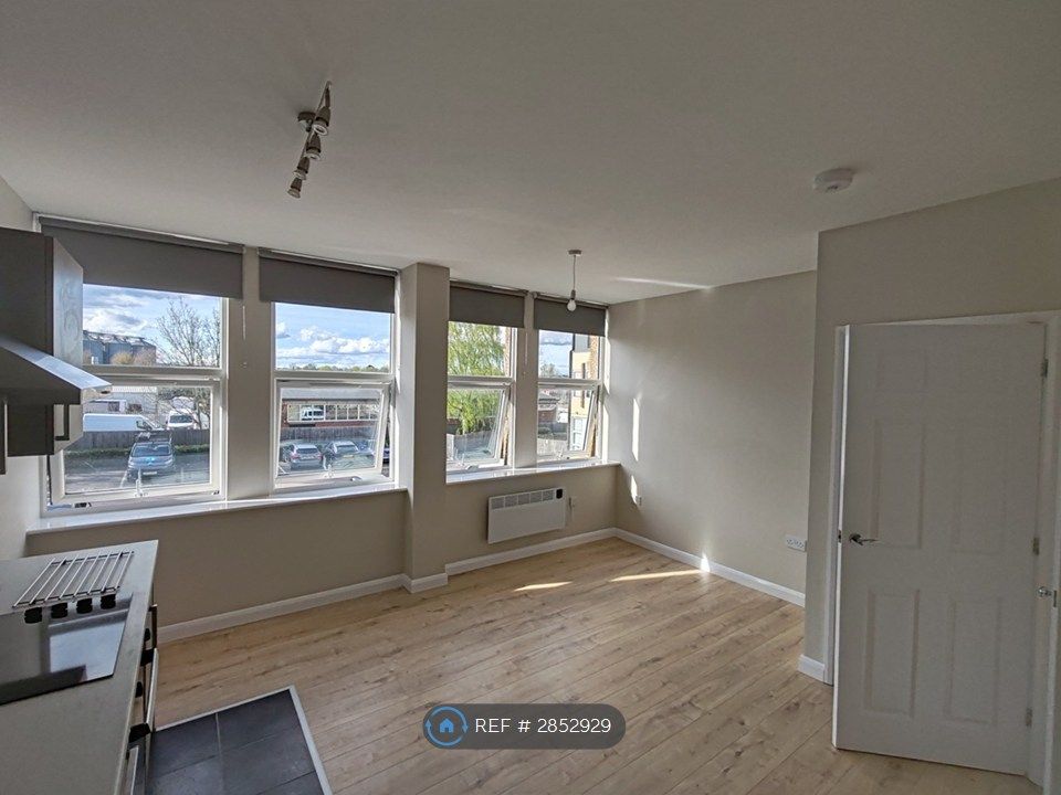 Property photo 1 of 12 Lounge /Diner