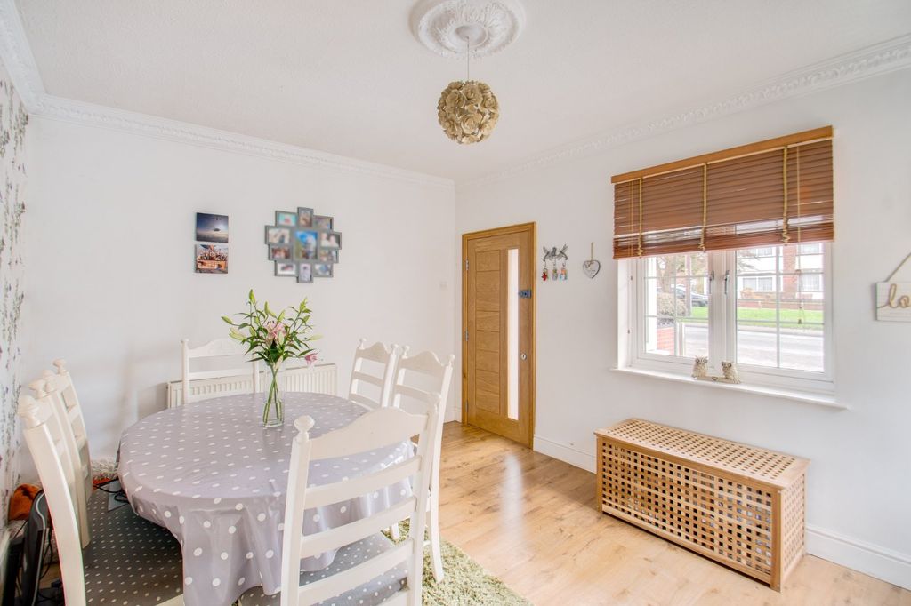 Property photo 3 of 22 Picture No. 14