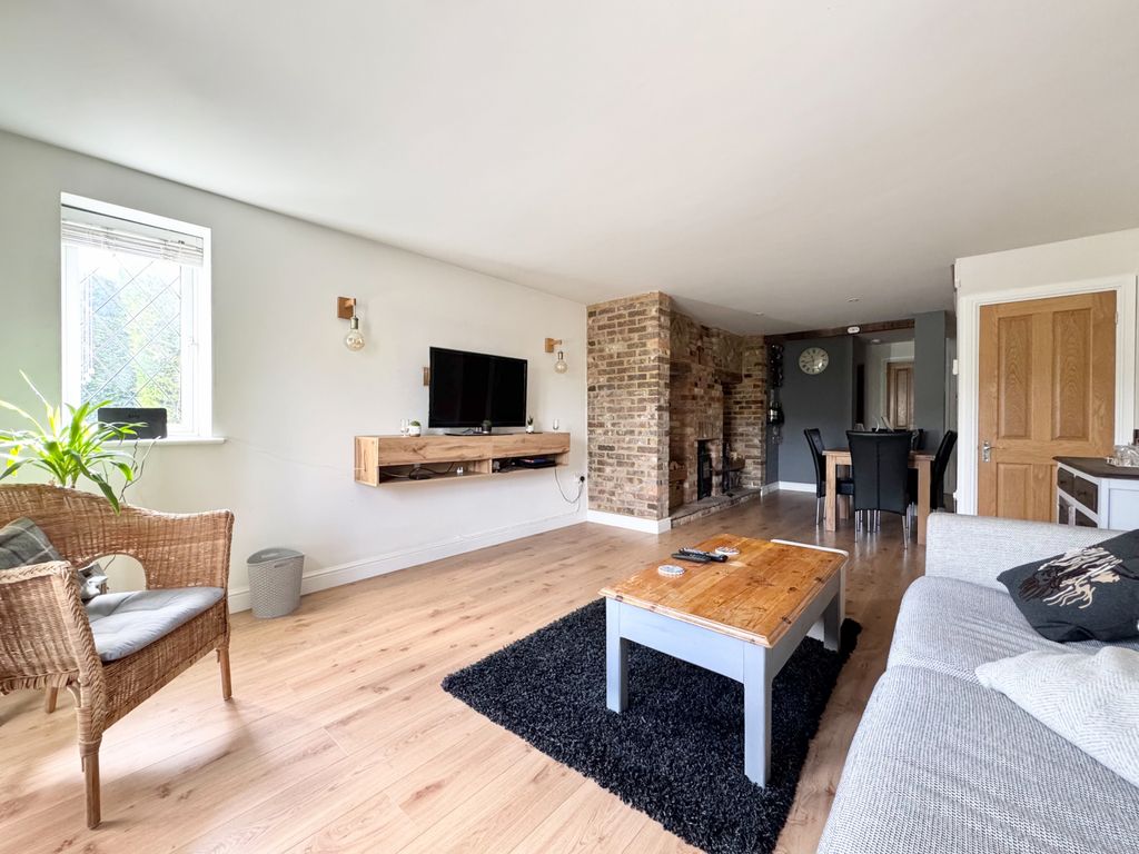 Property photo 2 of 18 Akeman Residential