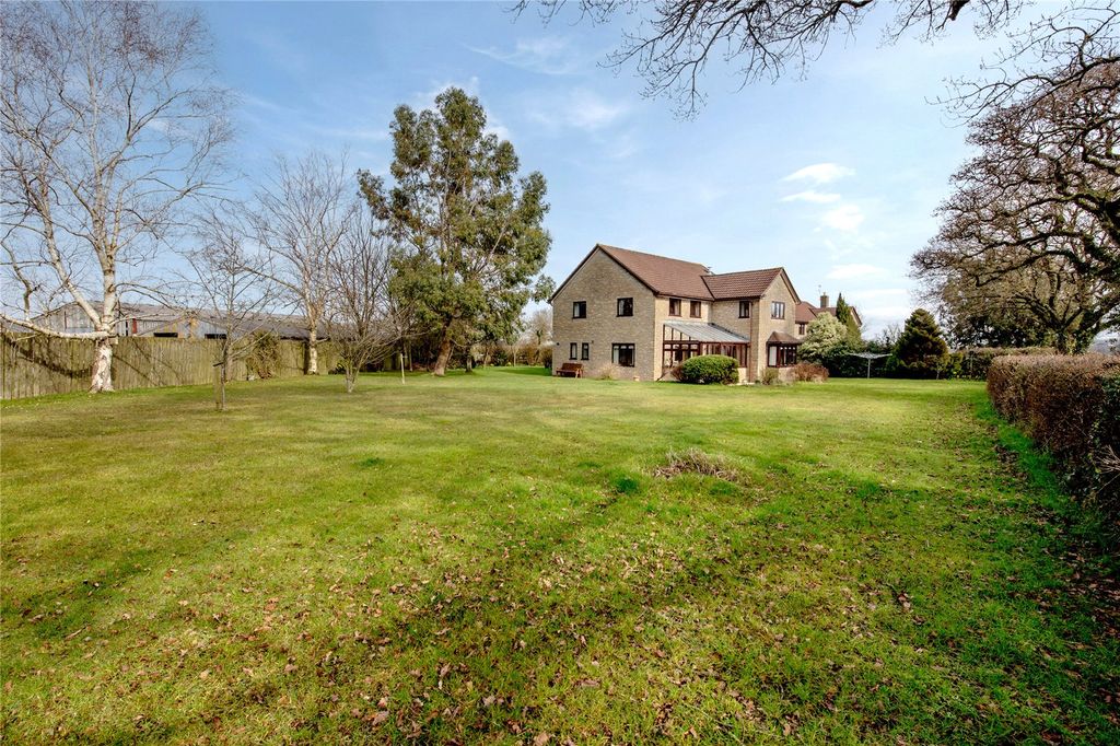 Property photo 1 of 26 Picture No. 05