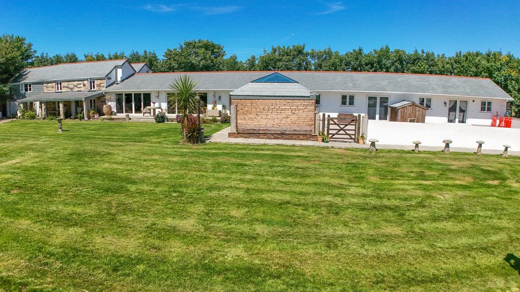 Property photo 1 of 35