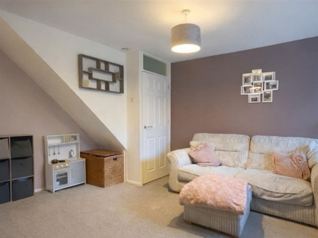 Property photo 3 of 12 Img_2875.Png