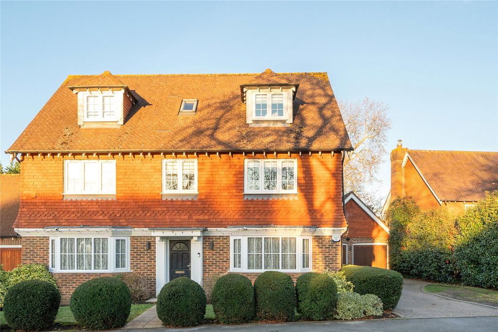 Additional image 21 of 6 bed country house for saleSandringham Drive, Dartford, Kent DA2