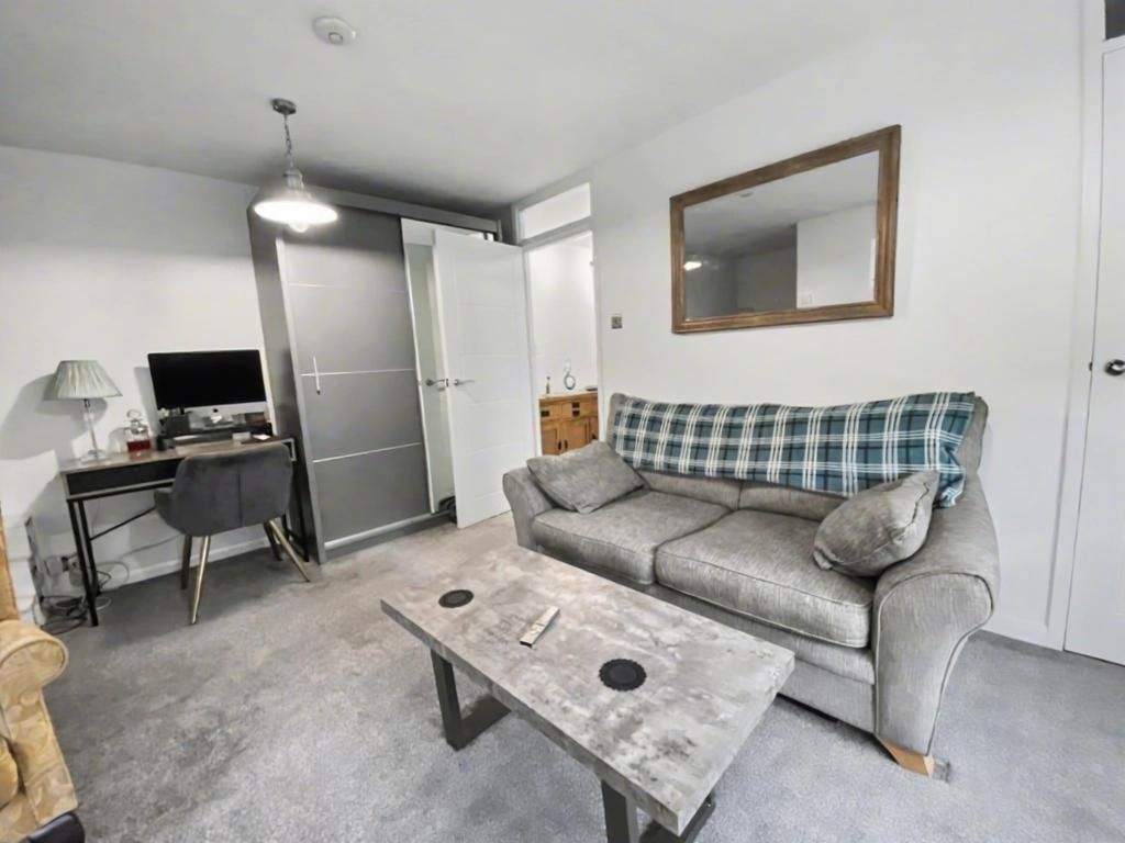 Property photo 3 of 8 5 Pelham Sitting Room 2.Jpg