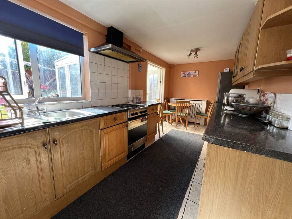 Property photo 3 of 13 Picture No. 10