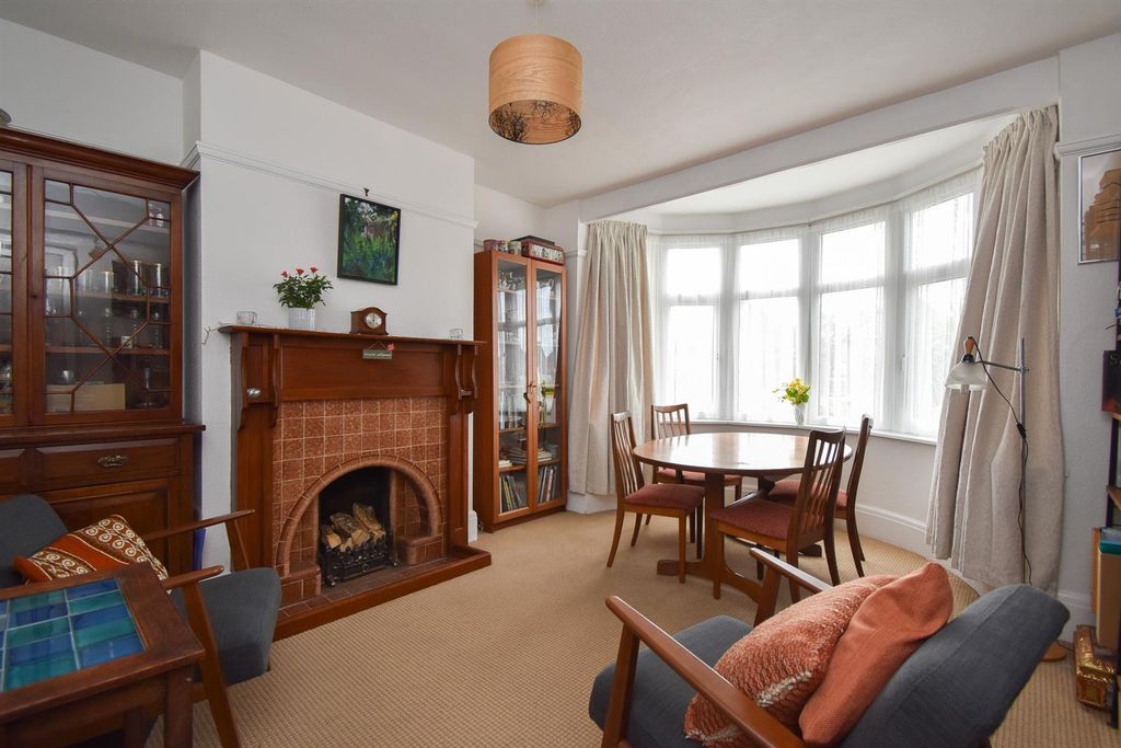 Property photo 3 of 22 Dining Room
