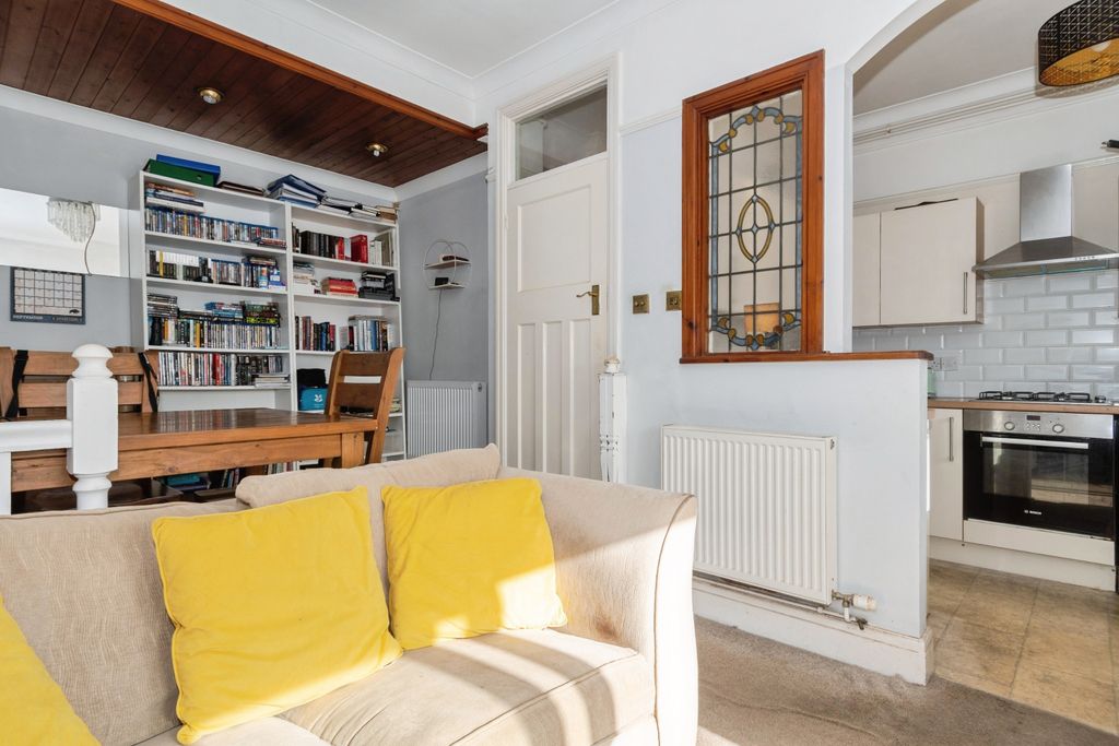 Property photo 3 of 15