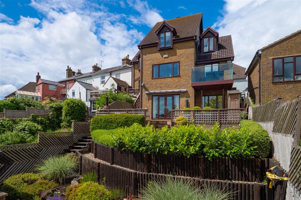 Property photo 1 of 33 Main Picture