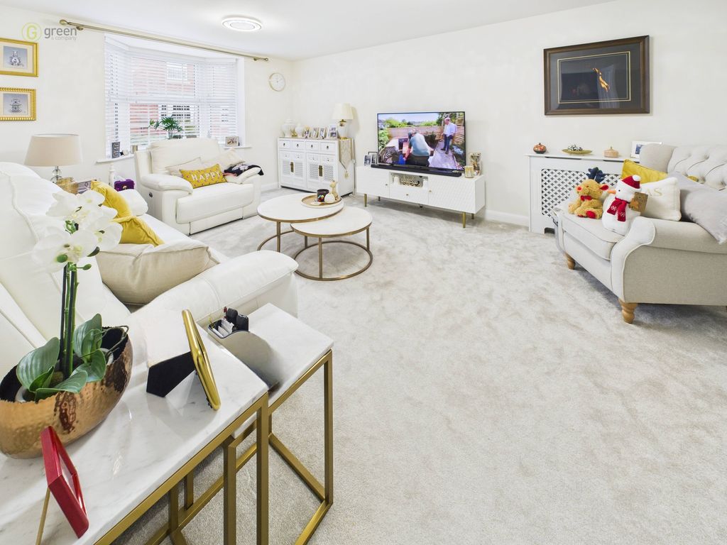 Property photo 2 of 44