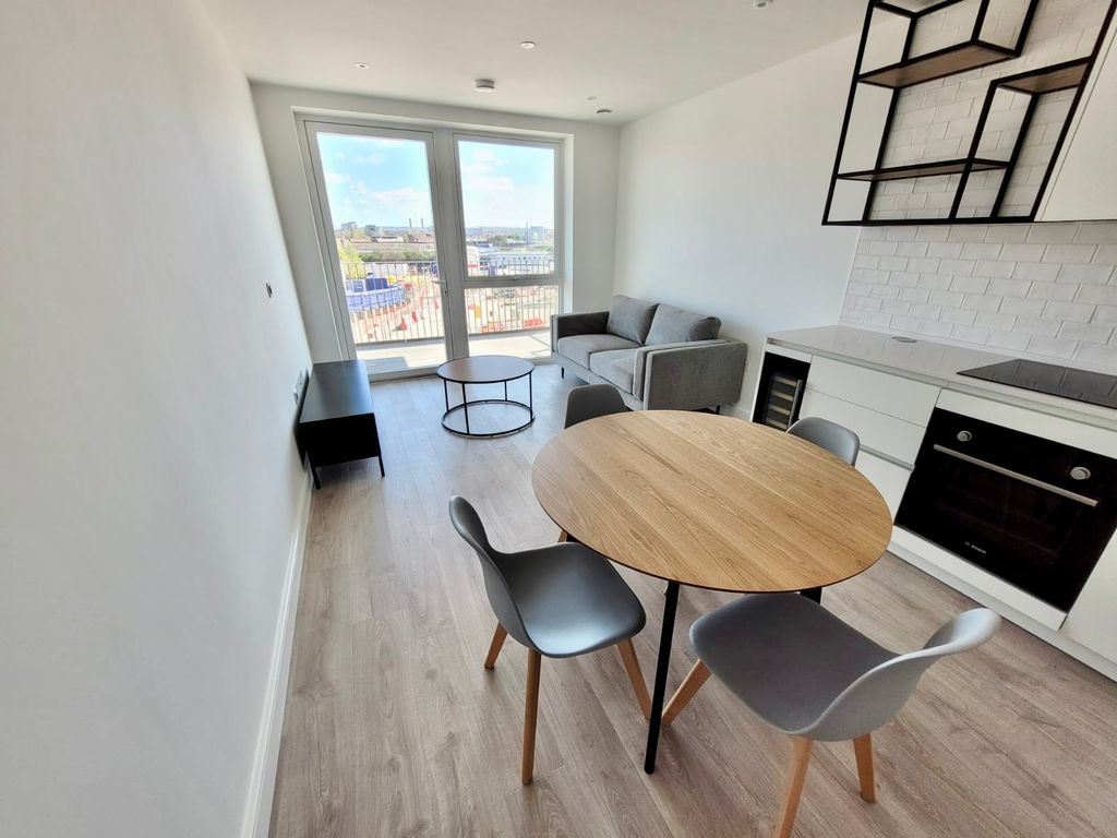 Property photo 3 of 22