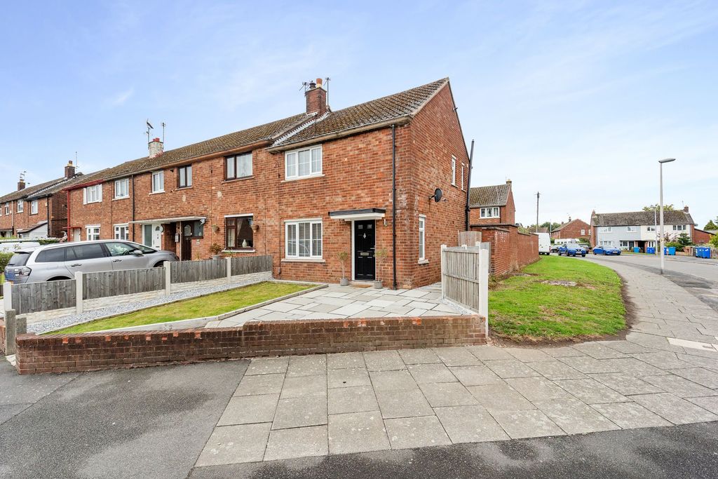 Property photo 1 of 22