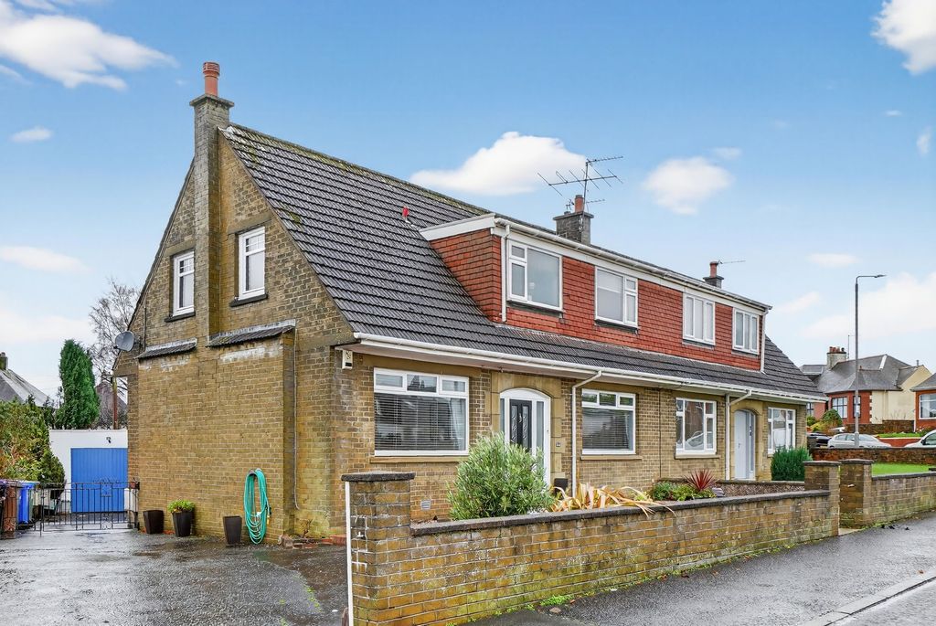 Property photo 1 of 32