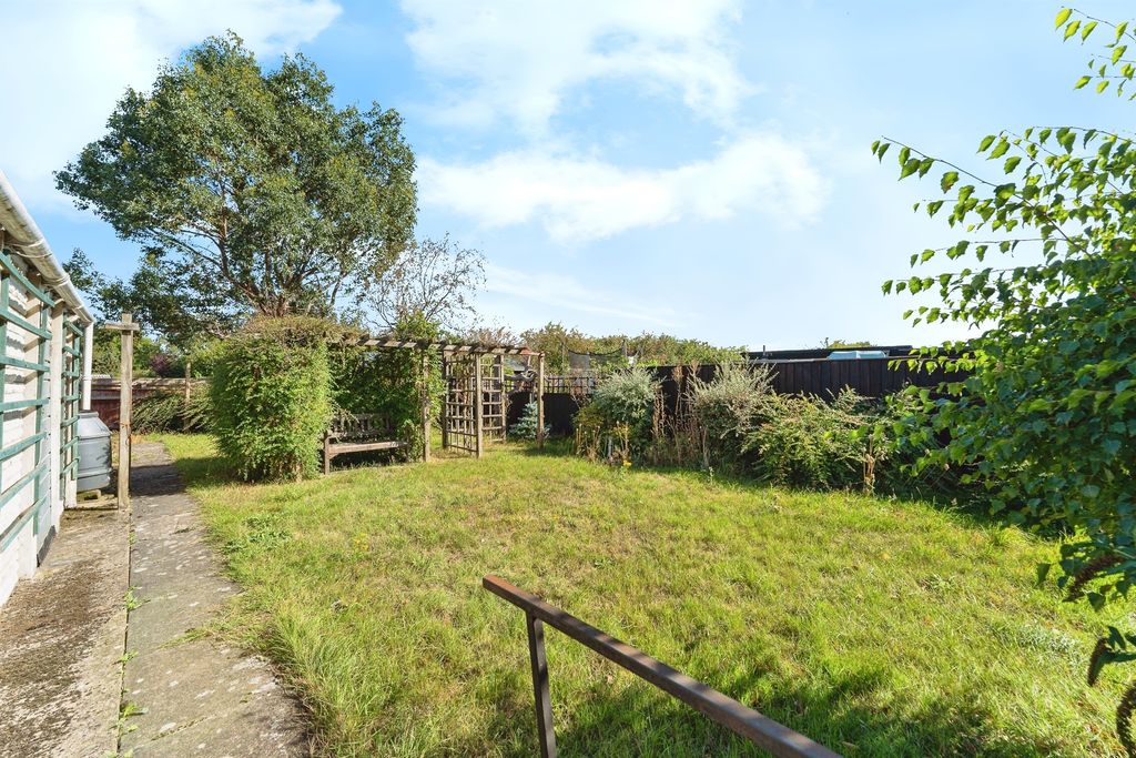 Property photo 3 of 20
