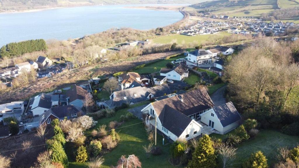 Property photo 2 of 35 Aerial