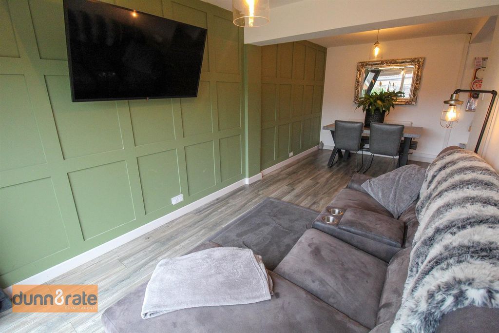 Property photo 3 of 28 Img_2087.Jpg