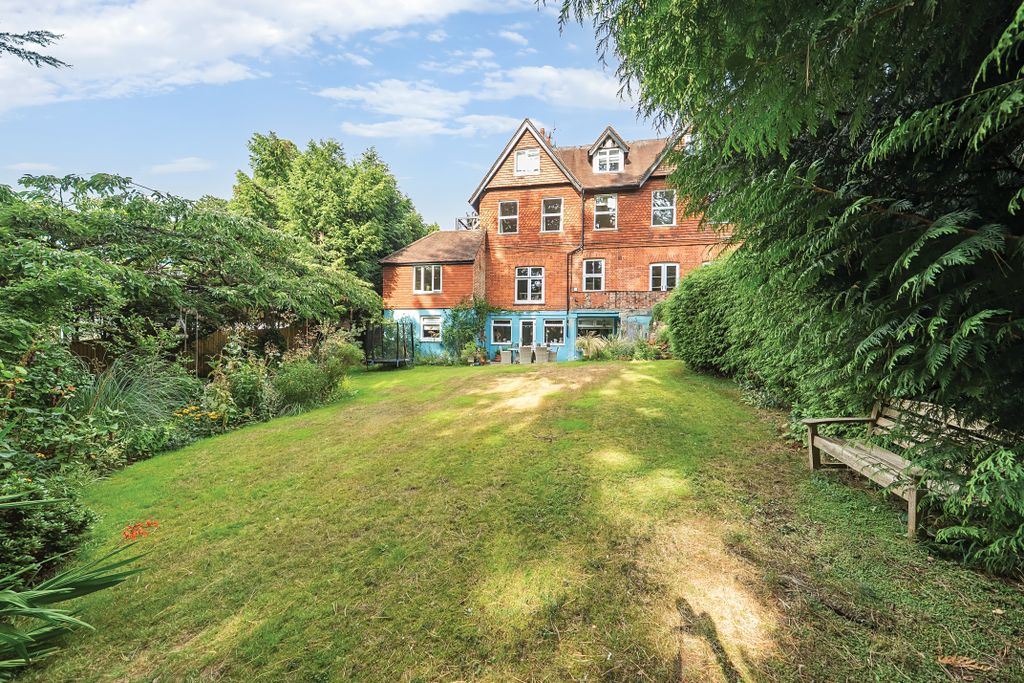 Additional image 21 of 3 bed flat for saleSnatts Hill, Oxted RH8
