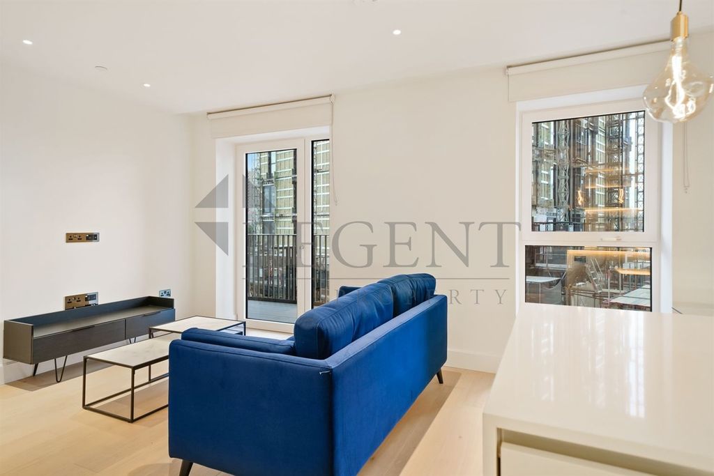 Property photo 3 of 12 Open Plan