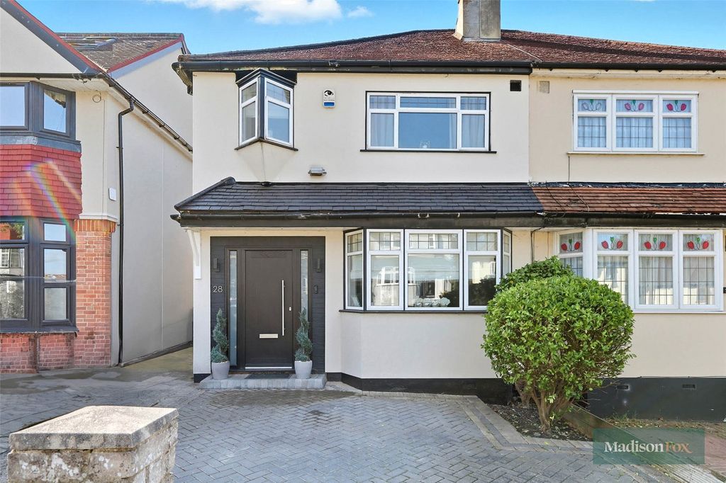 Property photo 1 of 29 Picture No. 15