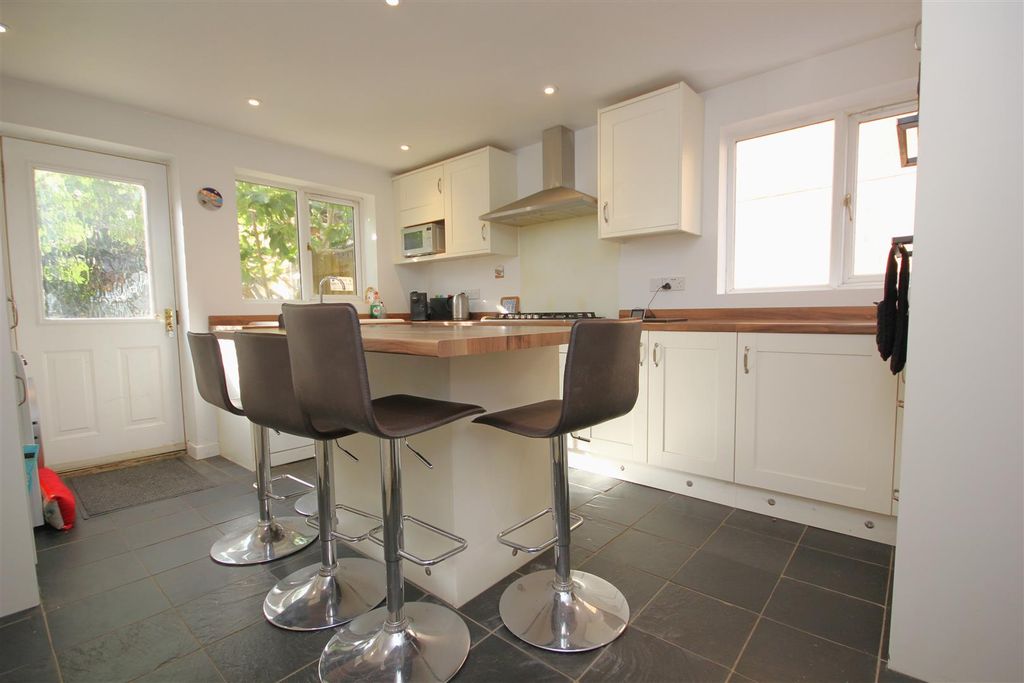 Property photo 2 of 16 Img_6631.Jpg