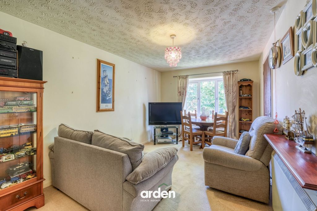 Property photo 2 of 18