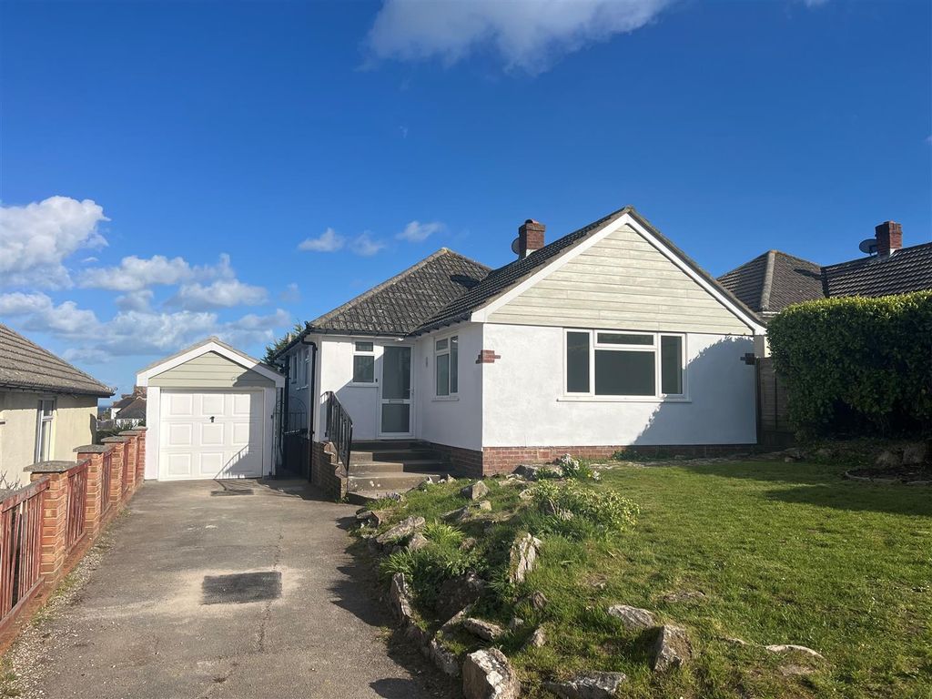 Property photo 1 of 20 Manwell Front.Jpg