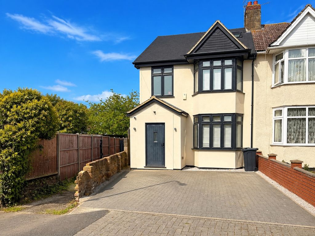 Property photo 1 of 7 Photo 14