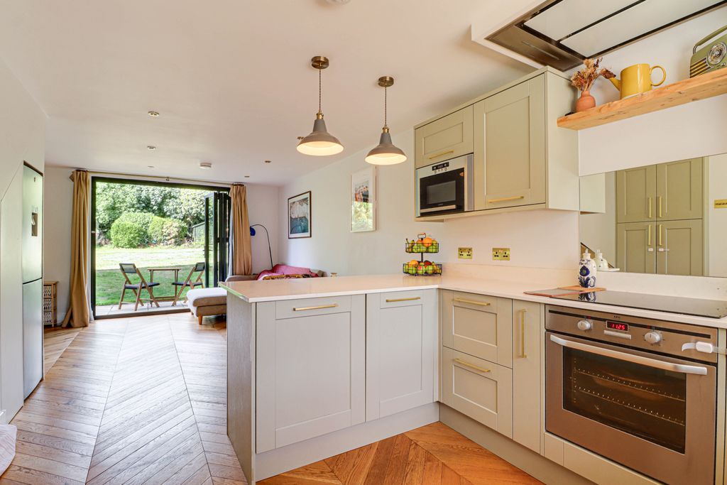 Property photo 2 of 26 Kitchen