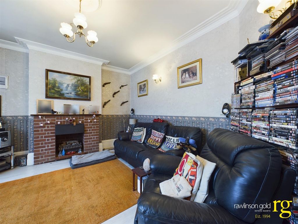 Property photo 3 of 10 Cam02900G0-Pr0167-Still002.Jpg