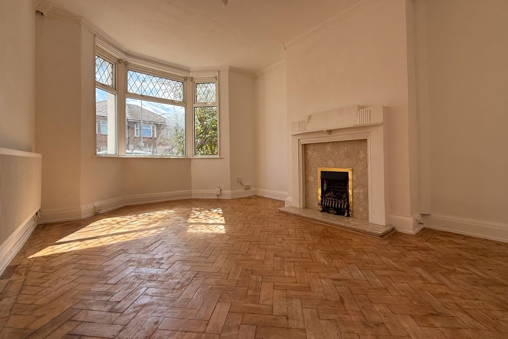 Property photo 2 of 18 Call 02920 454555 To Secure Your Viewing_1