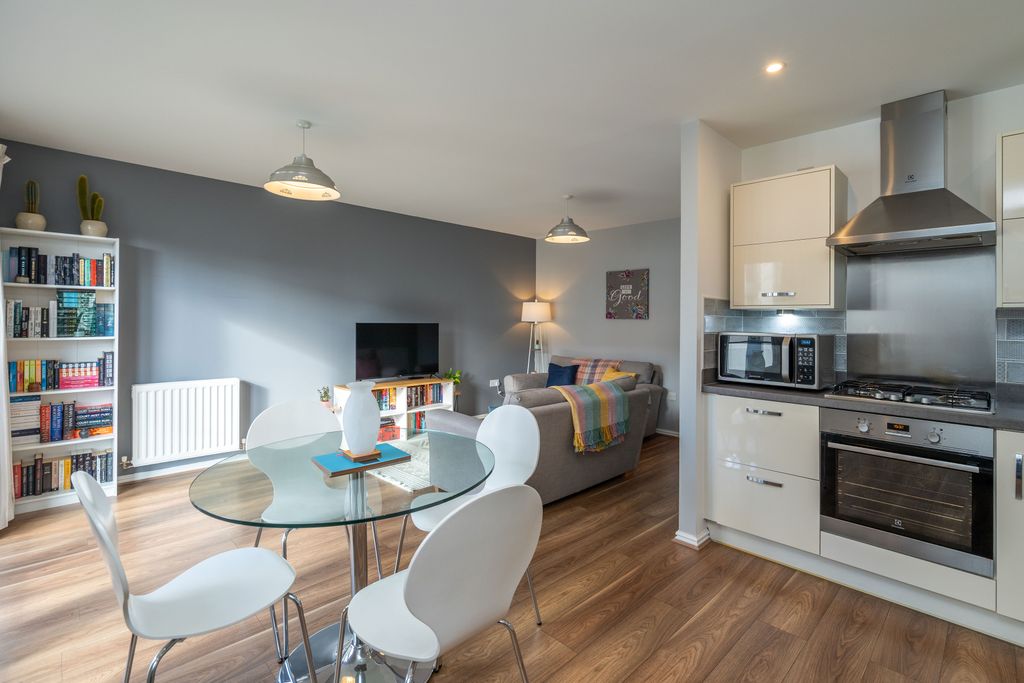 Property photo 3 of 14 Property Image 3