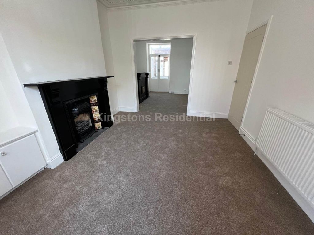 Property photo 3 of 24
