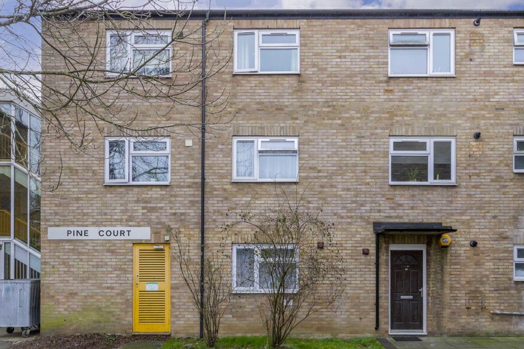 Property photo 1 of 4