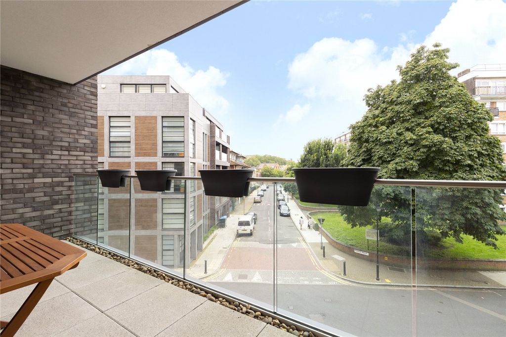 Property photo 3 of 8 Picture No. 01