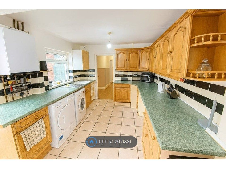Property photo 2 of 5