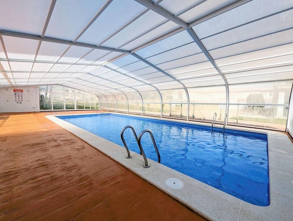 Property photo 2 of 50