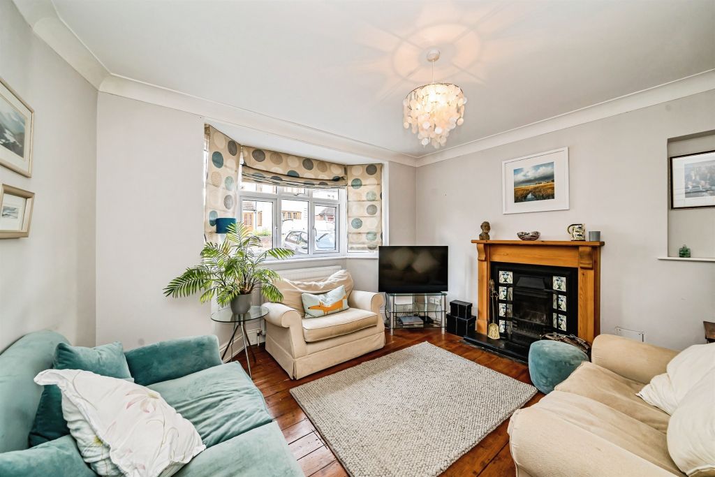 Property photo 2 of 19