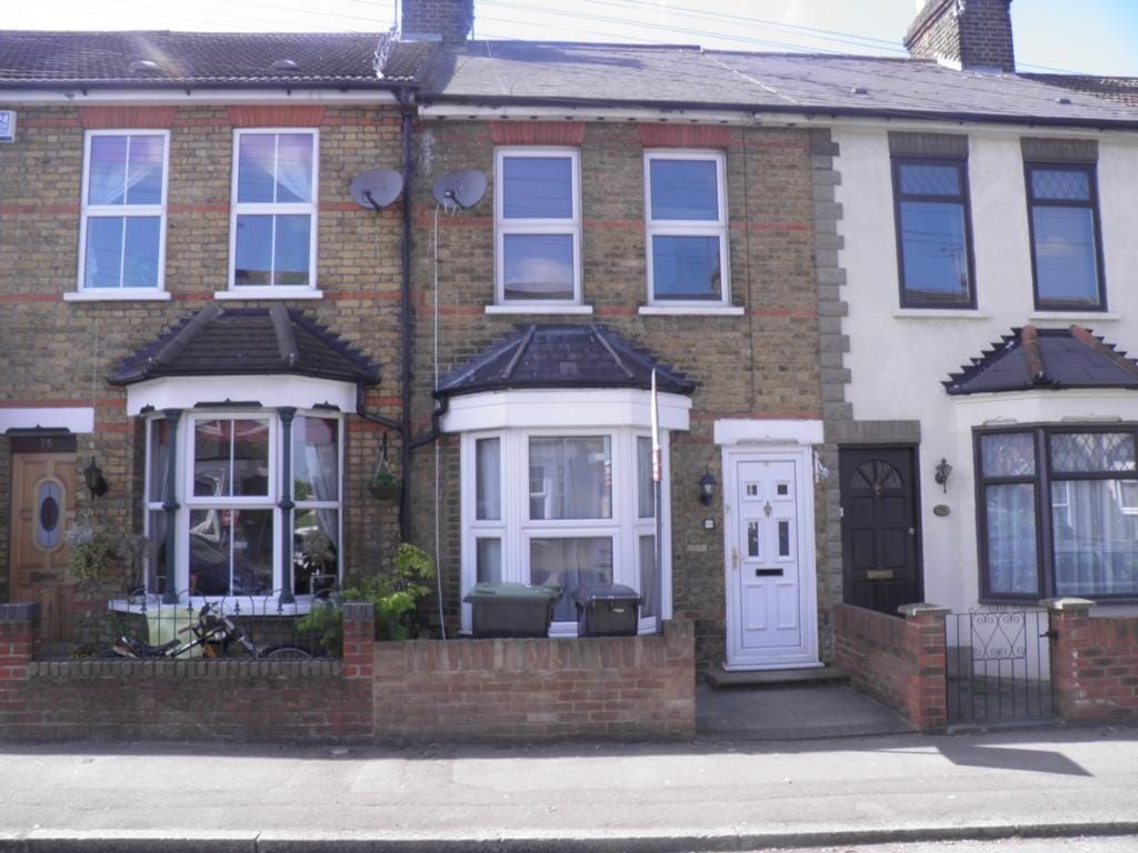 Property photo 1 of 9