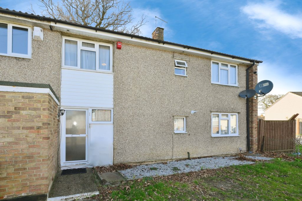 Property photo 1 of 11 Front
