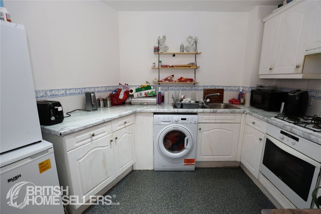 Property photo 3 of 10 Picture No. 11