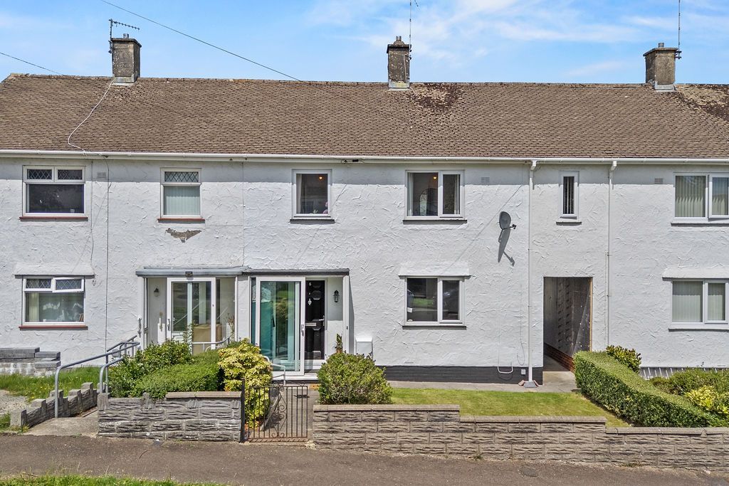 Property photo 1 of 24