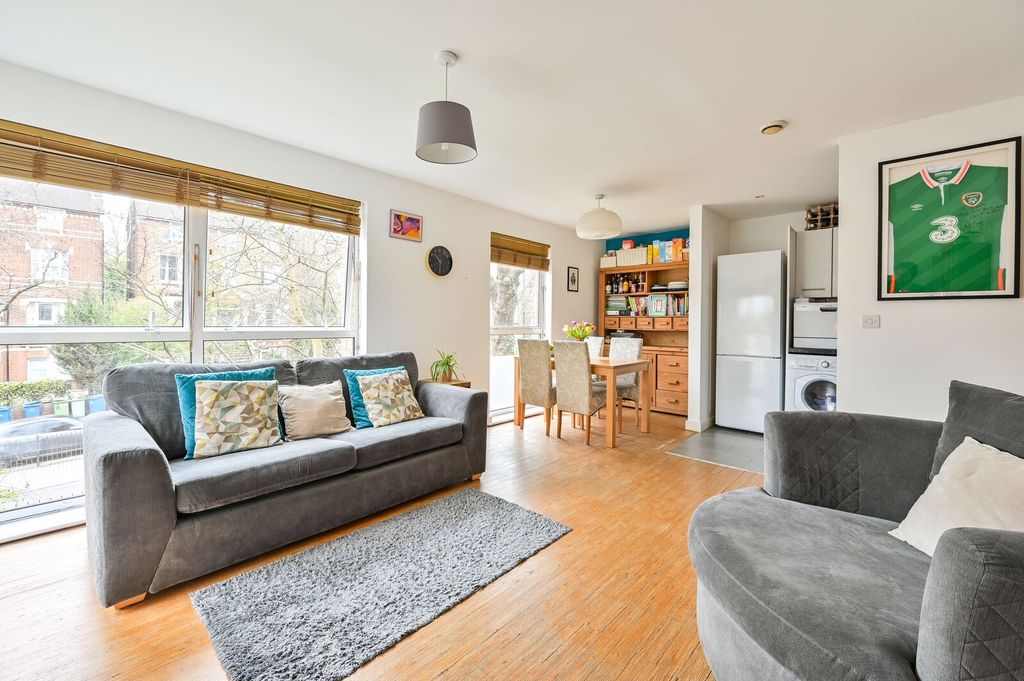 Property photo 1 of 10