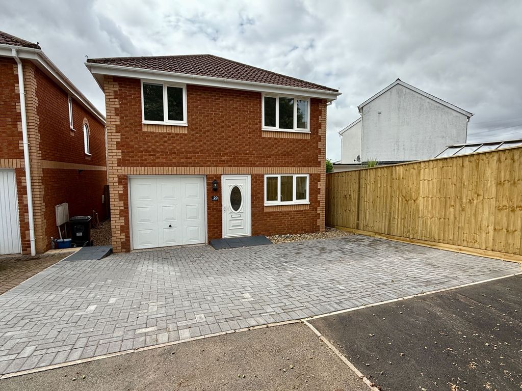 Property photo 1 of 19