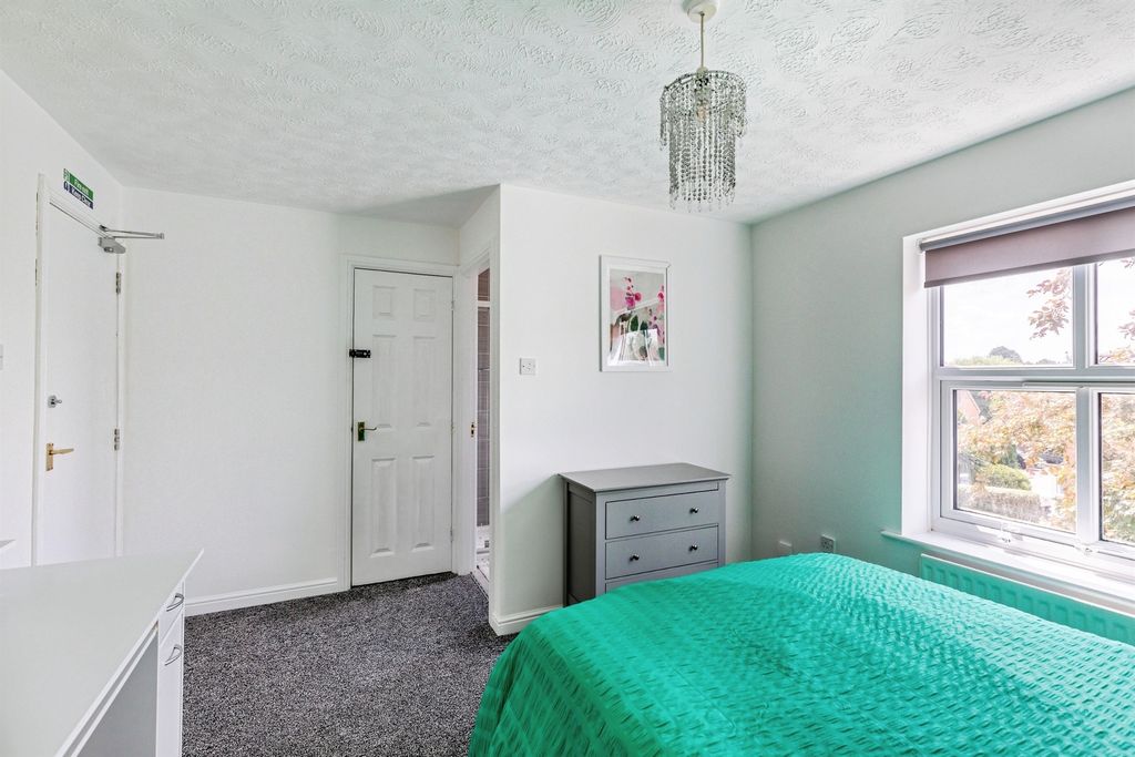 Additional image 13 of 5 bed detached house for saleHarwood Drive, Kettering NN16