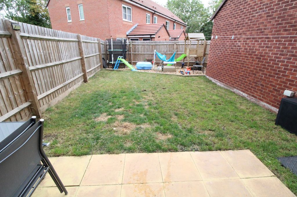 Property photo 2 of 27 Rear Garden
