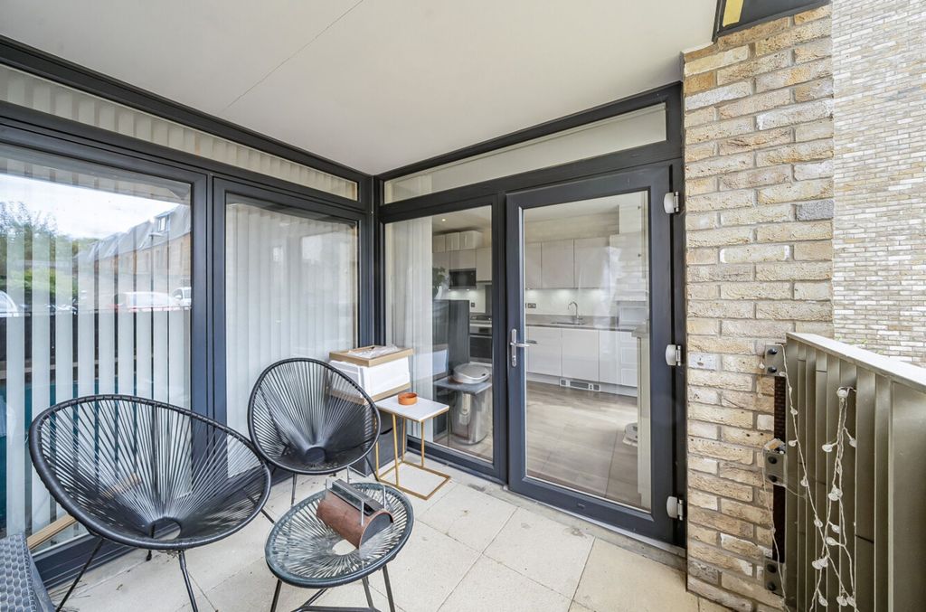 Property photo 2 of 21 1343605-18-68A716...