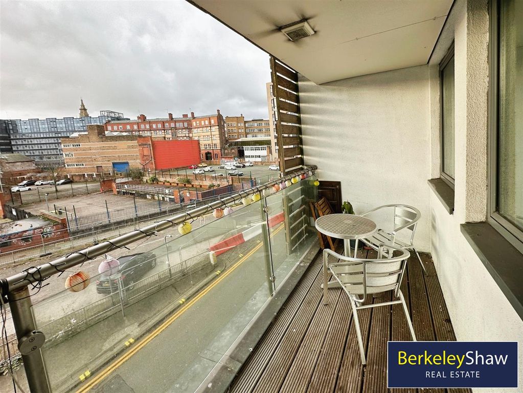 Property photo 1 of 12 Balcony